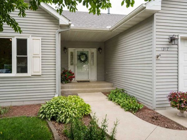 1317 7th Street N, Cannon Falls, MN 55009
