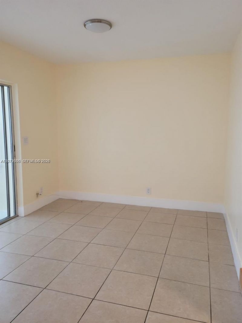 4730 NW 10th Ct , Unit 302, Plantation, FL 33313 Photo