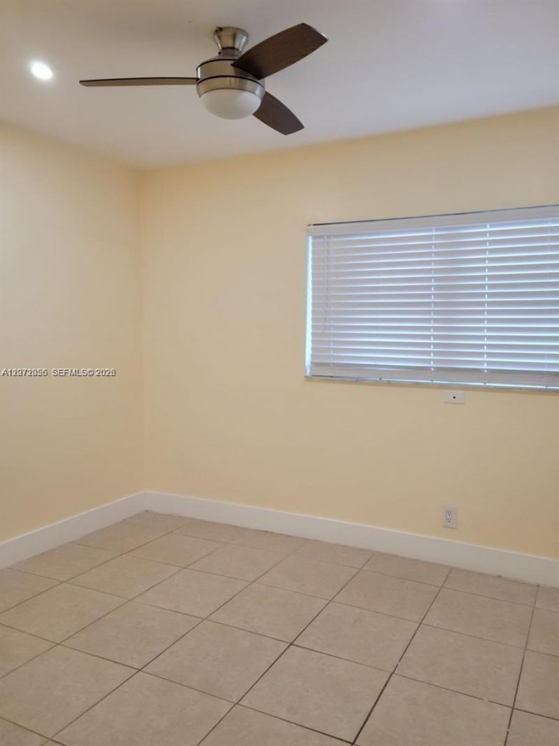 4730 NW 10th Ct , Unit 302, Plantation, FL 33313 Photo