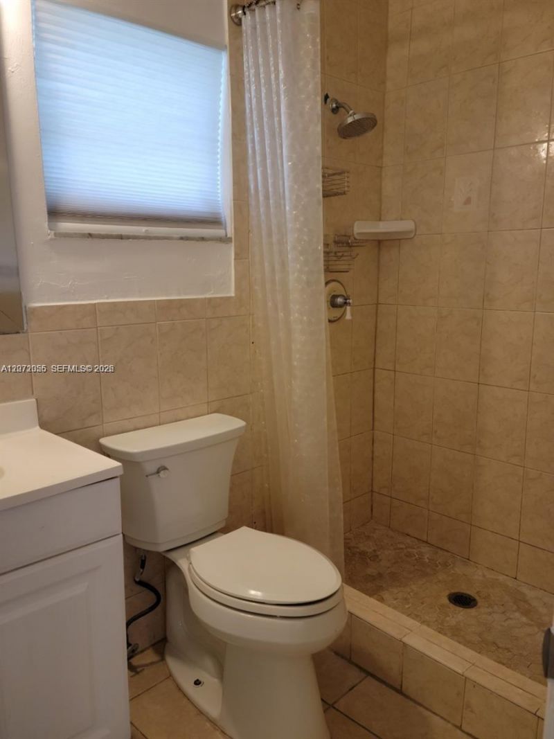4730 NW 10th Ct , Unit 302, Plantation, FL 33313 Photo
