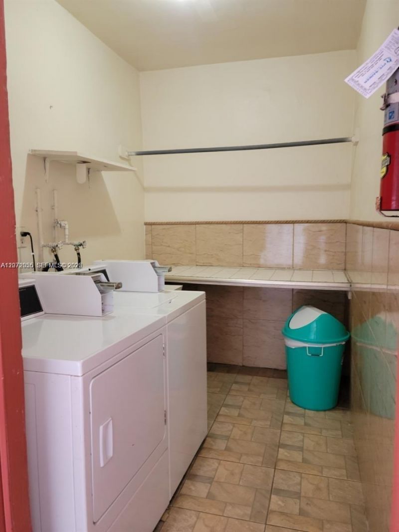4730 NW 10th Ct , Unit 302, Plantation, FL 33313 Photo