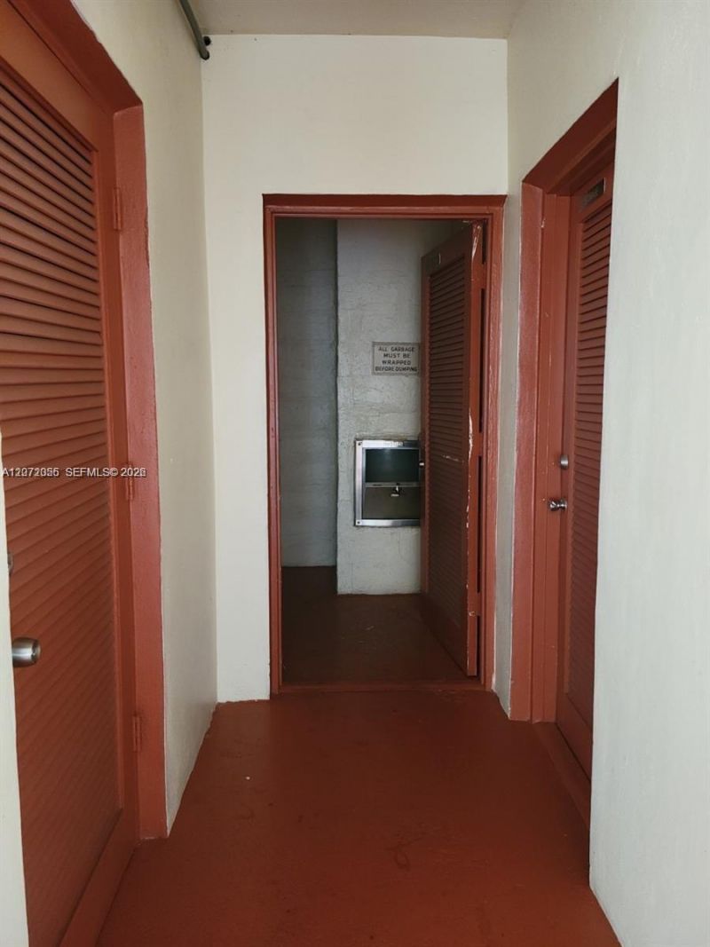 4730 NW 10th Ct , Unit 302, Plantation, FL 33313 Photo