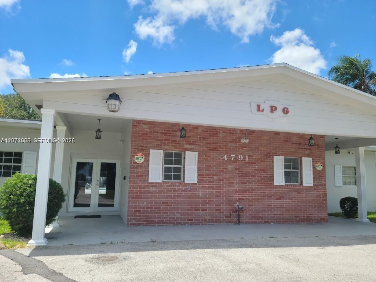 4730 NW 10th Ct , Unit 302, Plantation, FL 33313 Photo