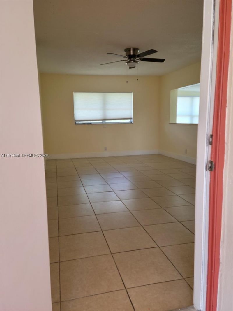 4730 NW 10th Ct , Unit 302, Plantation, FL 33313 Photo