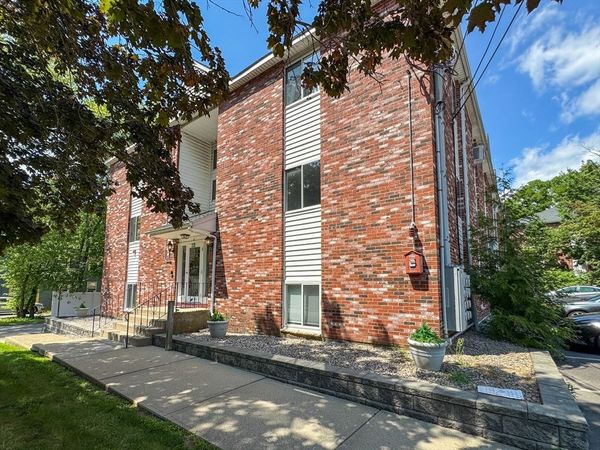 212 Fisher St, Unit A7, North Attleboro, MA 02760