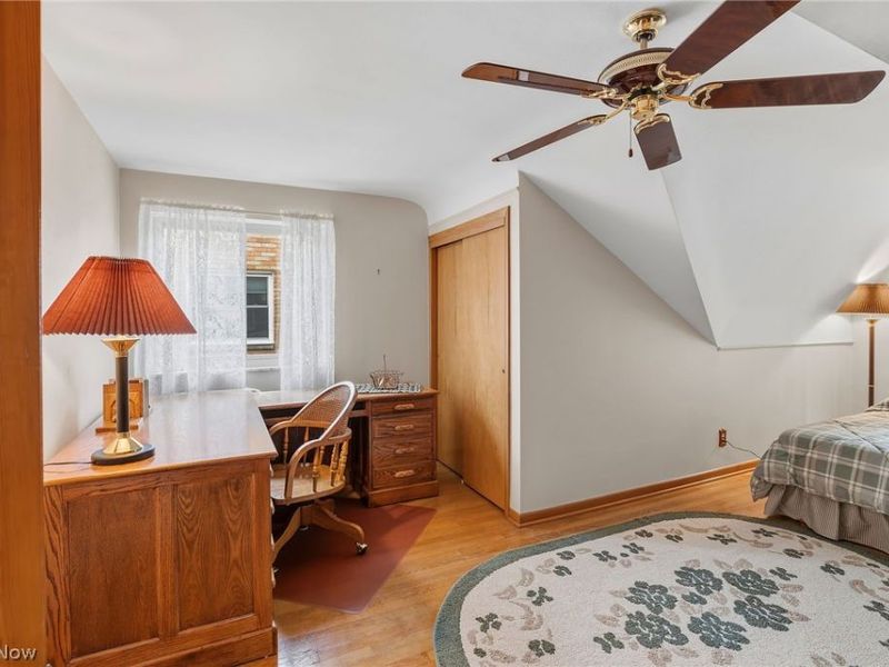 9537 Elsmere Drive , Parma, OH 44130 Photo 18