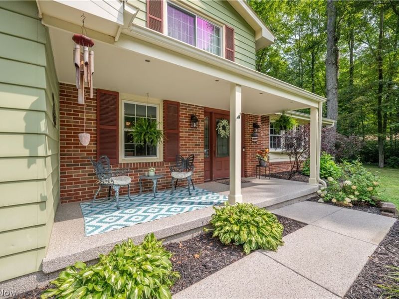 1238 Willowood, Hubbard, OH 44425 Photo 4
