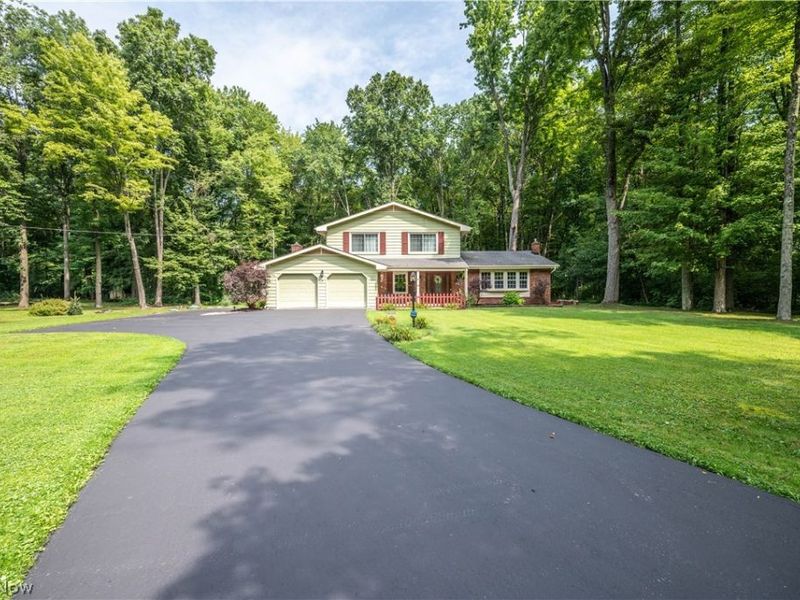 1238 Willowood, Hubbard, OH 44425 Photo 5