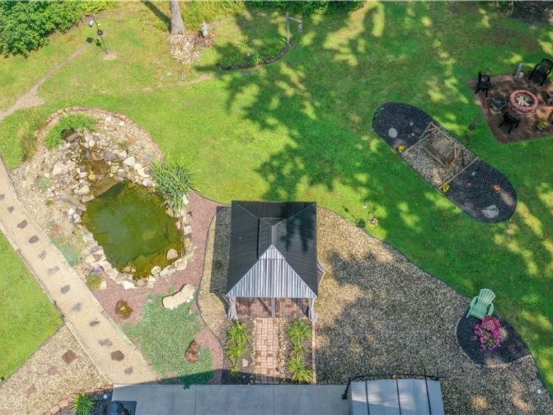 1238 Willowood, Hubbard, OH 44425 Photo 7