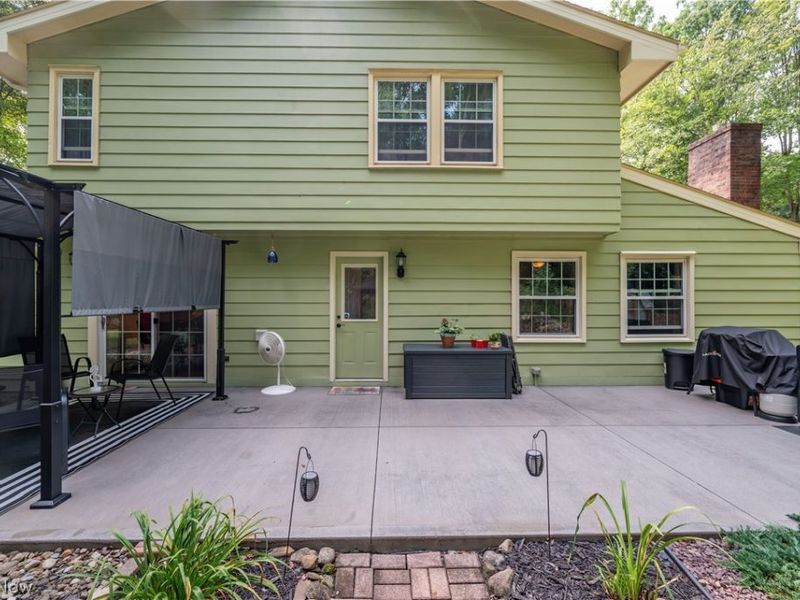 1238 Willowood, Hubbard, OH 44425 Photo 9