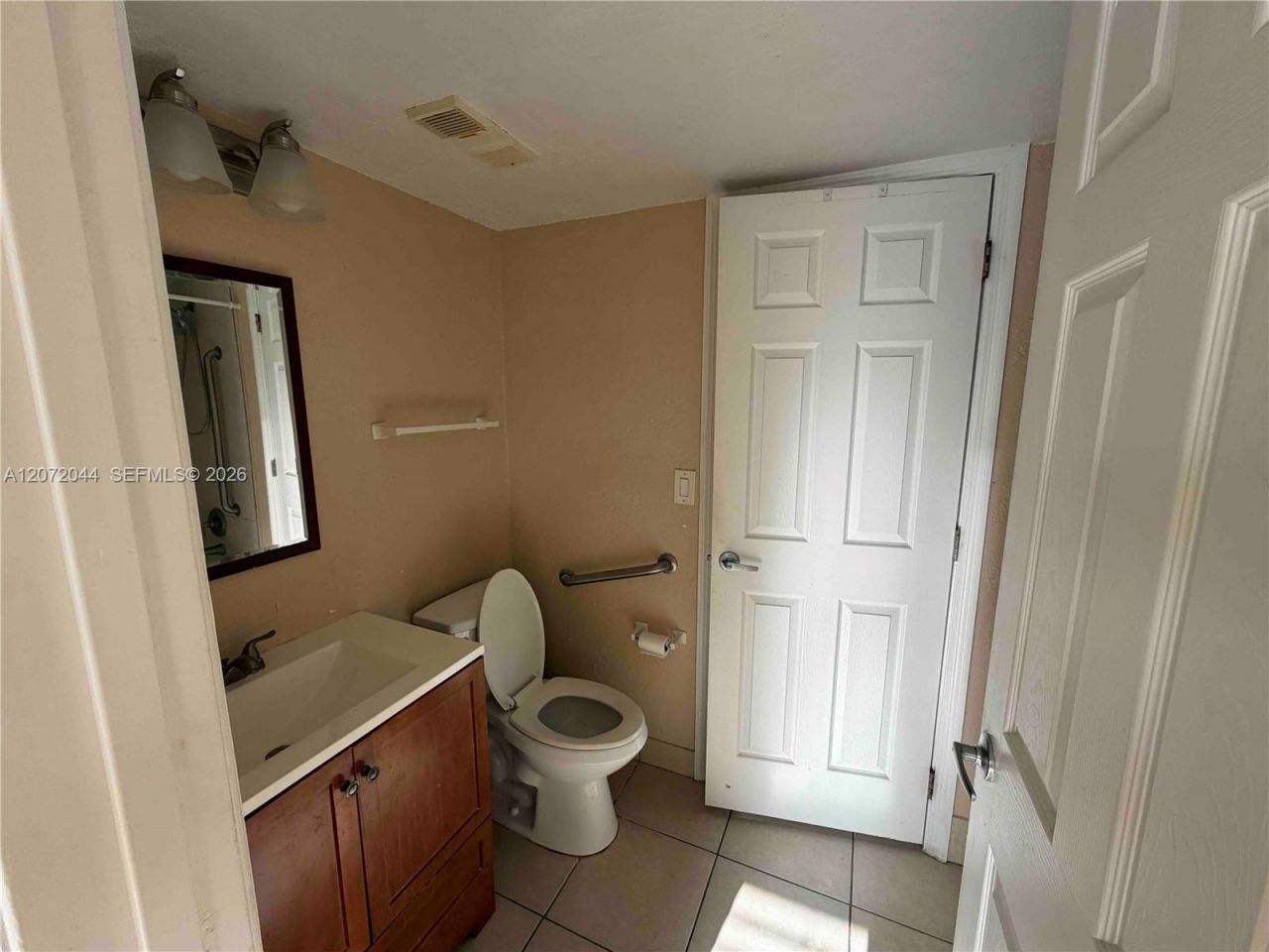5701 Riverside Dr , Unit 204B6, Coral Springs, FL 33067 Photo