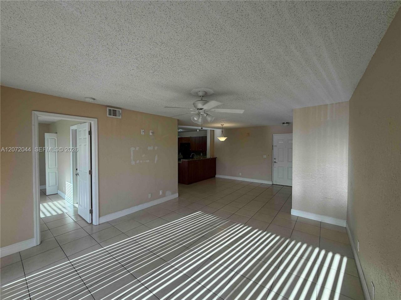 5701 Riverside Dr , Unit 204B6, Coral Springs, FL 33067 Photo