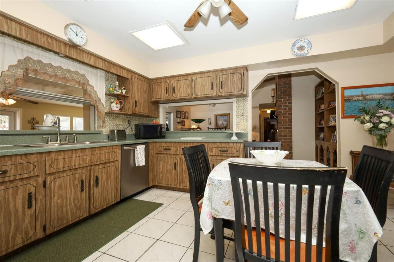 5520 Rockwood Avenue, Orlando, FL 32839 Photo
