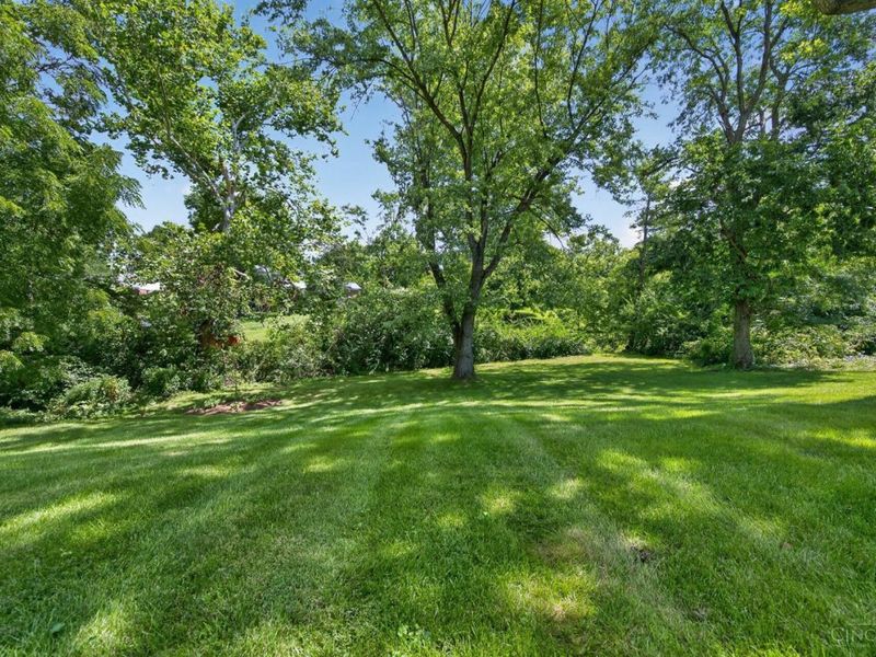 9358 Gina Drive, West Chester, OH 45069 Photo 28