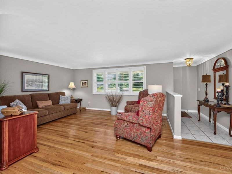 9358 Gina Drive, West Chester, OH 45069 Photo 6