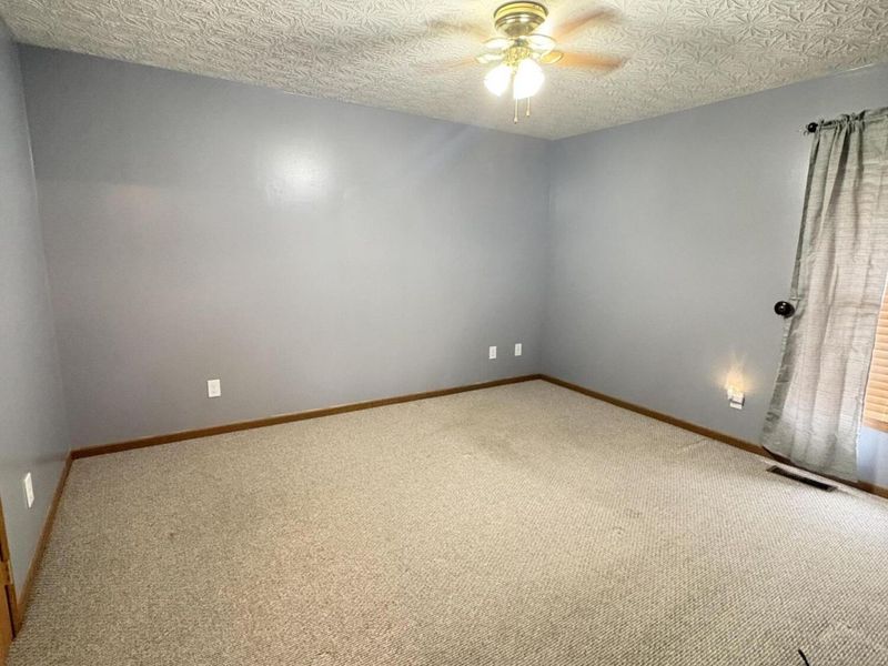 216 Southern Drive, Williamstown, KY 41097 Photo 11