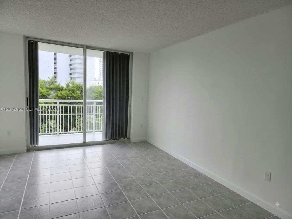1688 West Ave, Unit 506, Miami Beach, FL 33139 Photo