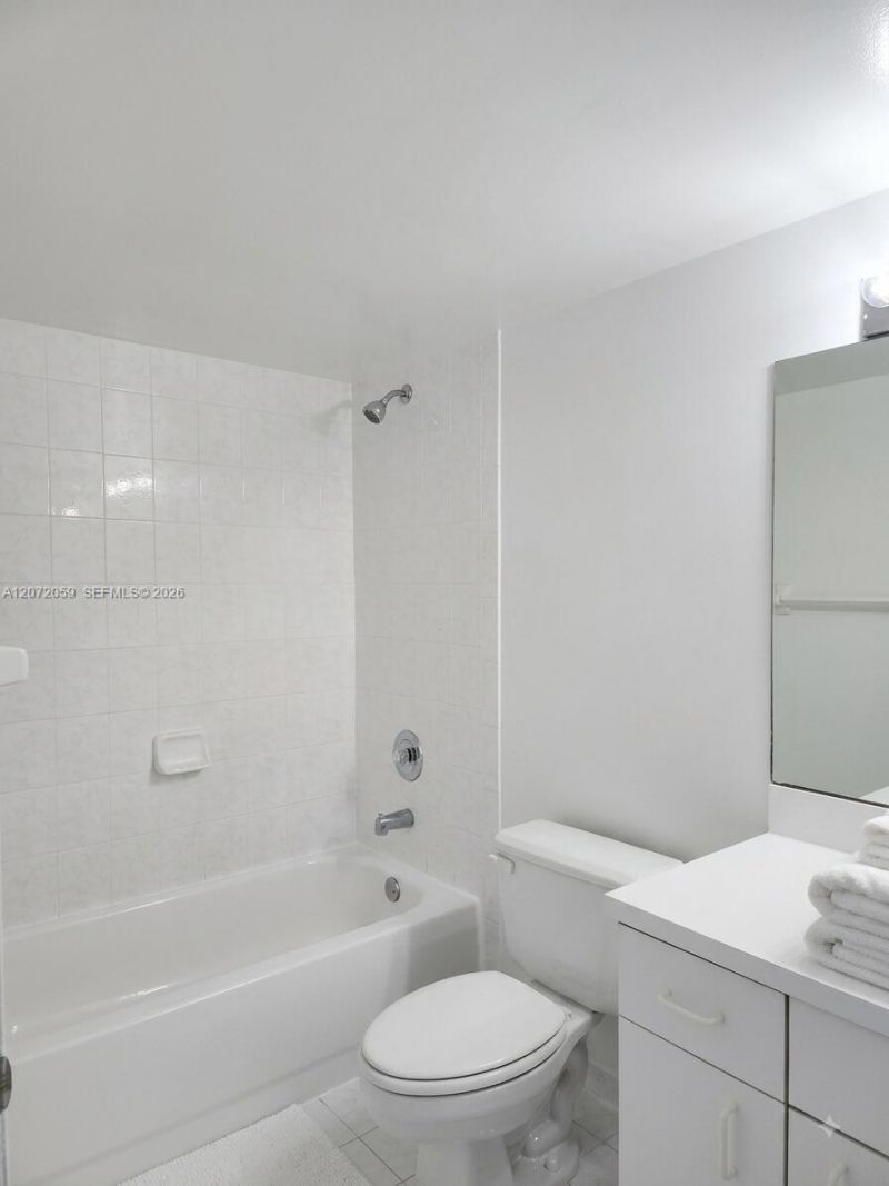 1688 West Ave, Unit 506, Miami Beach, FL 33139 Photo