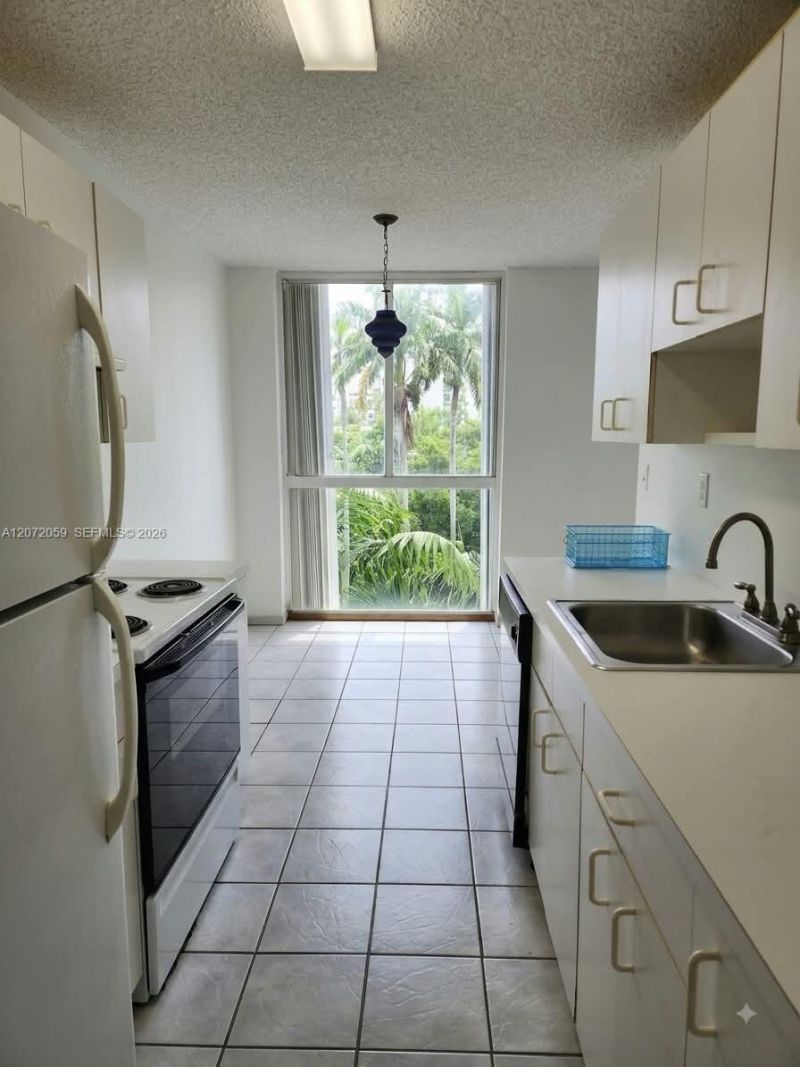 1688 West Ave, Unit 506, Miami Beach, FL 33139 Photo