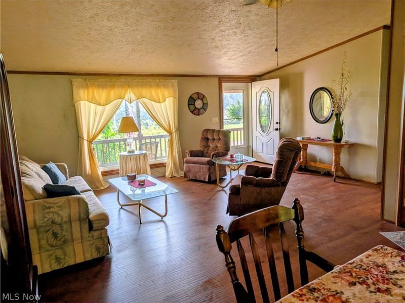 10811 Freedom Road, Kimbolton, OH 43749 Photo 12