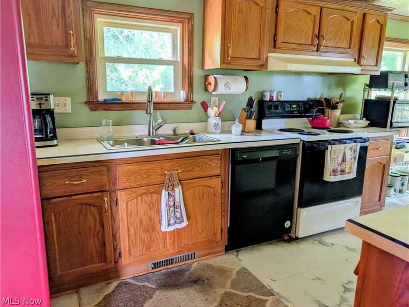 10811 Freedom Road , Kimbolton, OH 43749 Photo 17