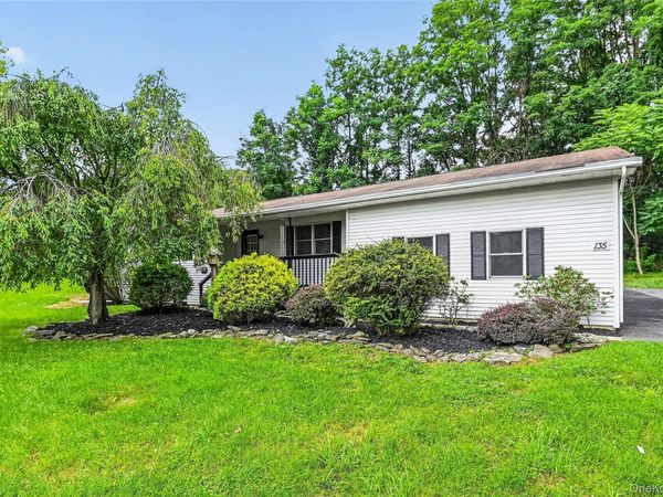 1 Christopher Way , Marlboro, NY 12542