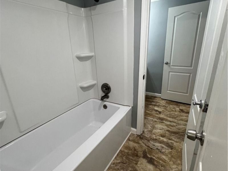 320 Village Pointe Drive, Unit 1, Akron, OH 44313 Photo 9