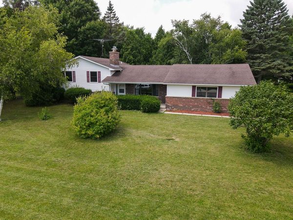 42886 N washington Avenue , Winthrop Harbor, IL 60096