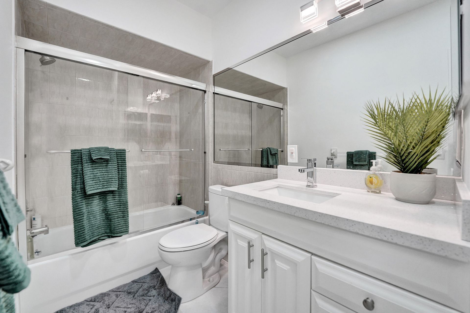 1450 N Riverside Drive, Unit 103, Pompano Beach, FL 33062 Photo