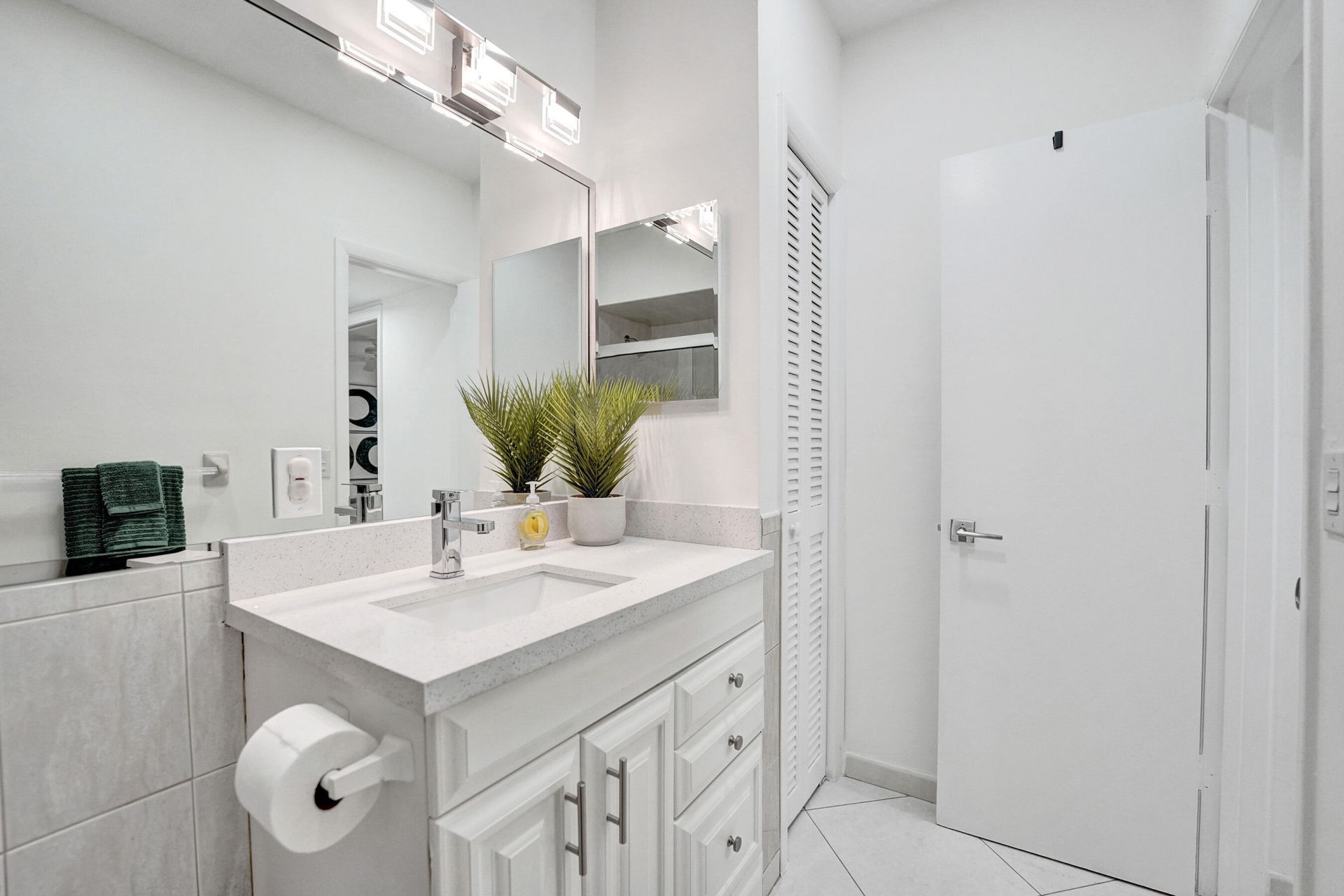 1450 N Riverside Drive, Unit 103, Pompano Beach, FL 33062 Photo