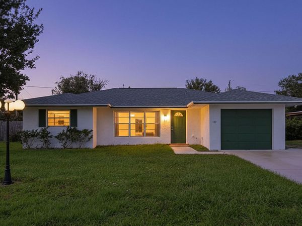 722 SE Arton Lane, Port St. Lucie, FL 34983