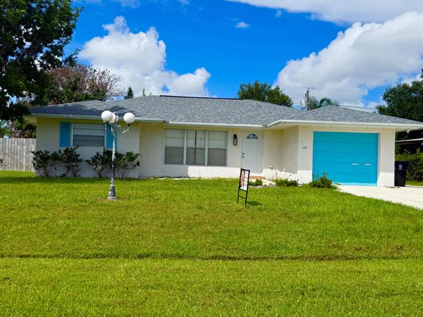722 SE Arton Lane, Port St. Lucie, FL 34983