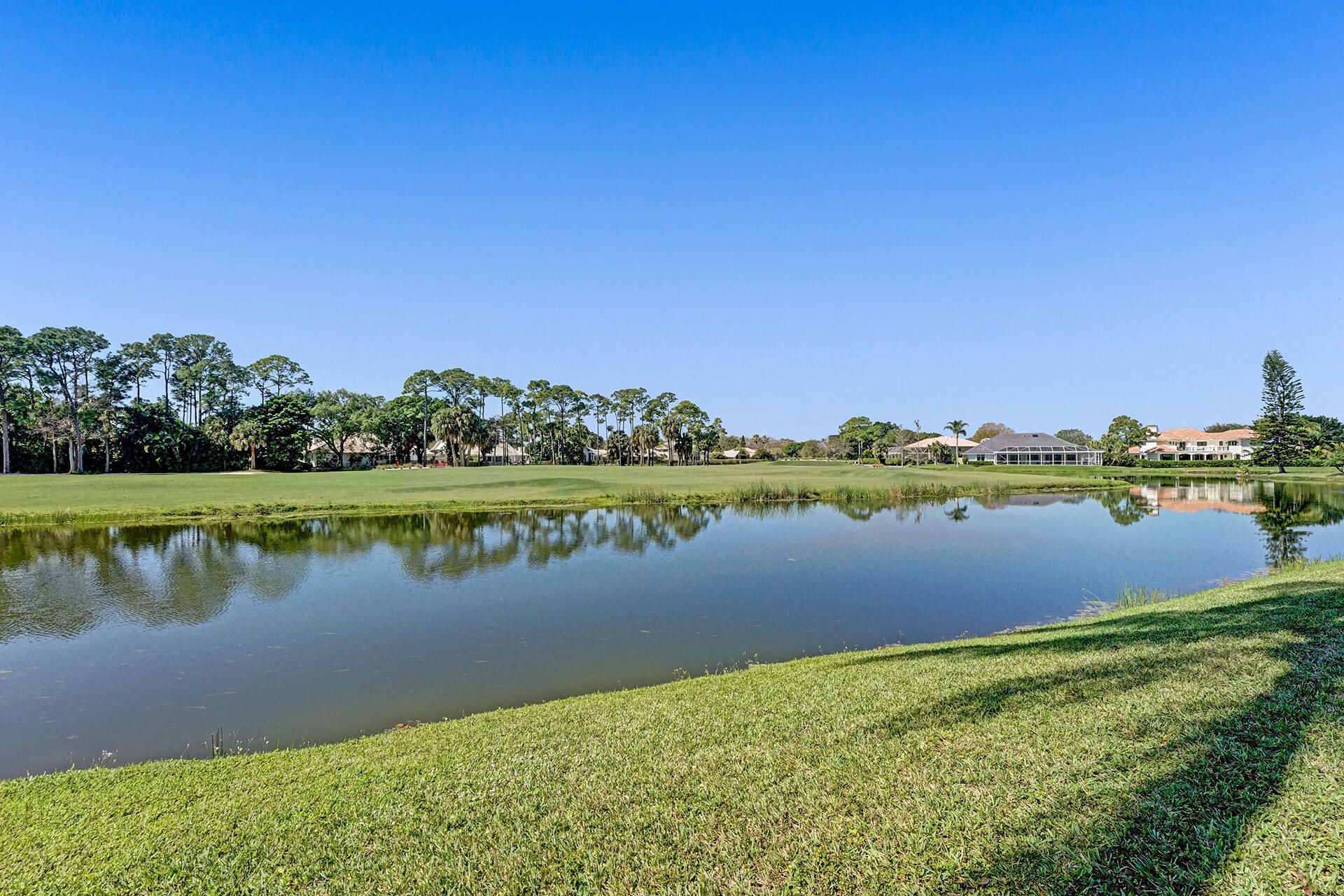 21 Marlwood Lane, Palm Beach Gardens, FL 33418 Photo