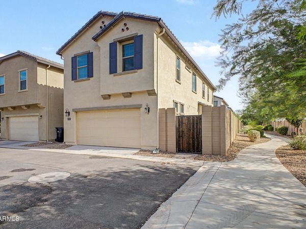1724 S 82ND Place, Mesa, AZ 85209