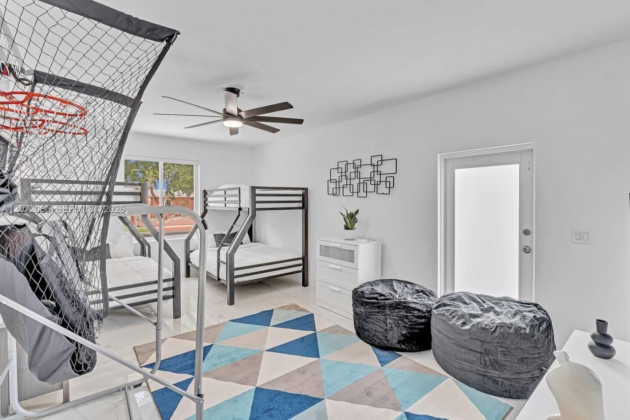 10245 SW 212th St , Cutler Bay, FL 33189 Photo