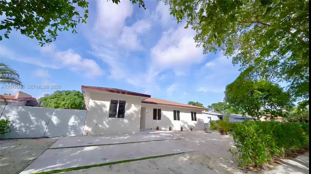 10245 SW 212th St , Cutler Bay, FL 33189 Photo