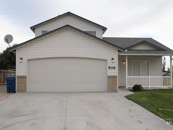 908 S Lily St., Nampa, ID 83686