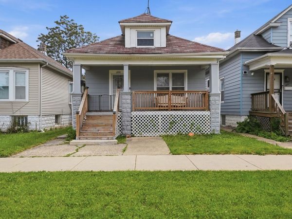 10747 S Forest Avenue , Chicago, IL 60628