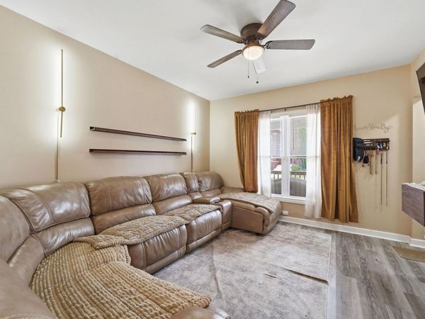 10747 S Forest Avenue , Chicago, IL 60628