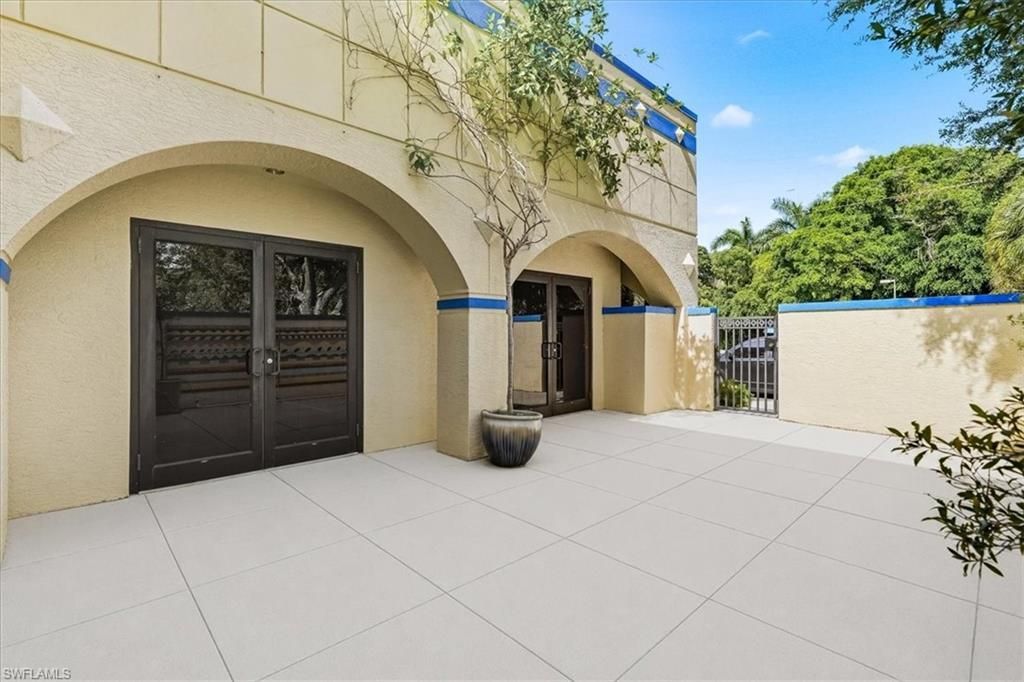 1425 Creech Rd , Naples, FL 34103 Photo