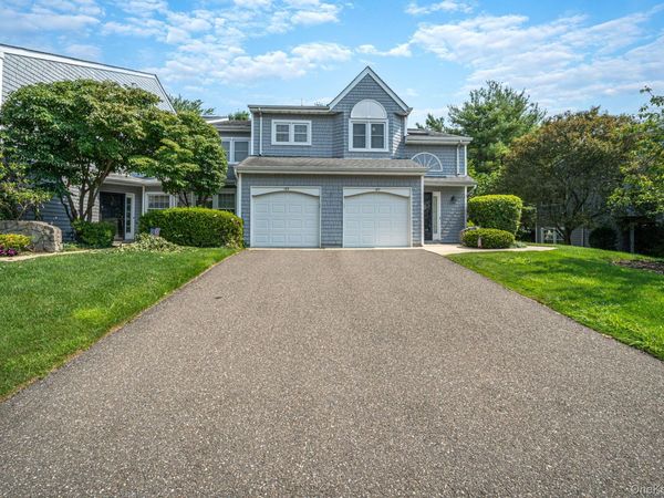 188 Lakebridge Drive N, Kings Park, NY 11754