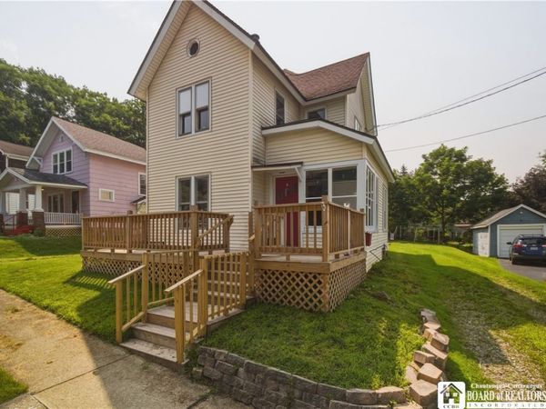 18 Hess Street , Jamestown, NY 14701