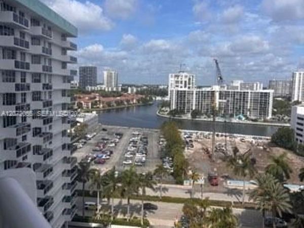 3725 S Ocean Dr, Unit 1417, Hollywood, FL 33019