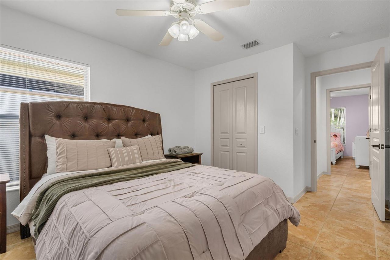 3333 Yonge Avenue, Unit 13, Sarasota, FL 34235 Photo