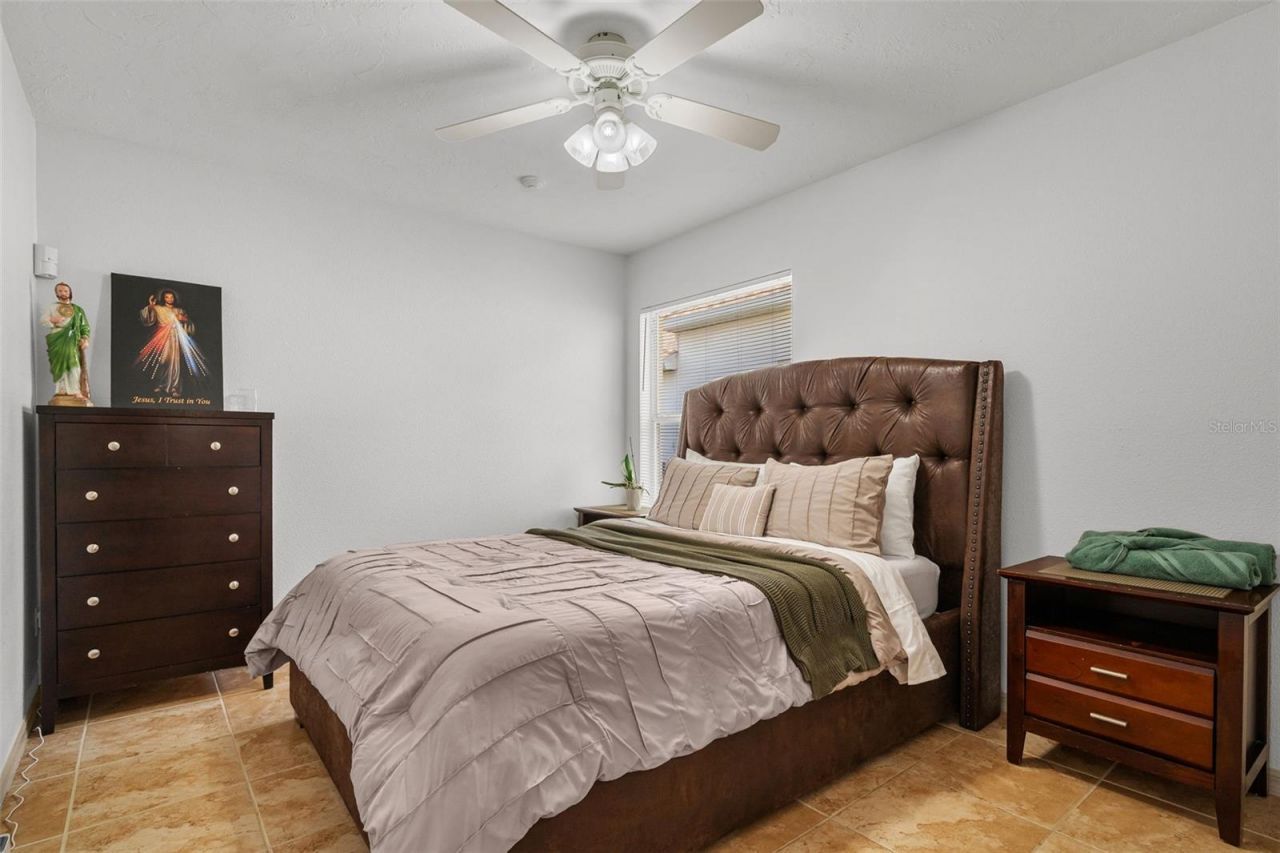 3333 Yonge Avenue, Unit 13, Sarasota, FL 34235 Photo
