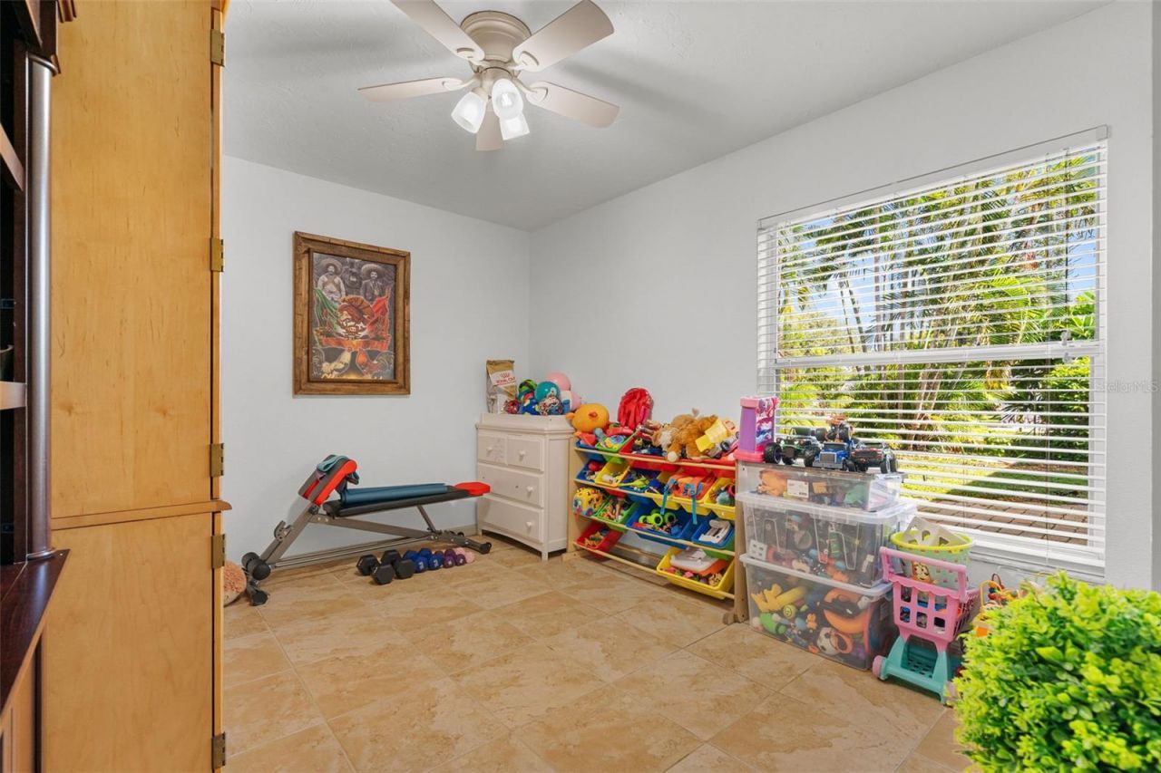 3333 Yonge Avenue, Unit 13, Sarasota, FL 34235 Photo