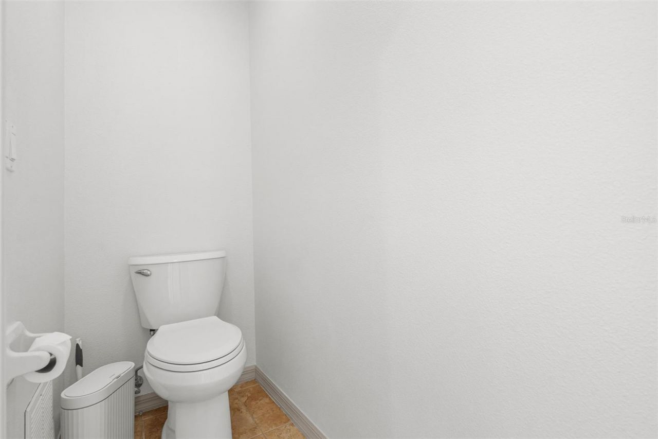 3333 Yonge Avenue, Unit 13, Sarasota, FL 34235 Photo