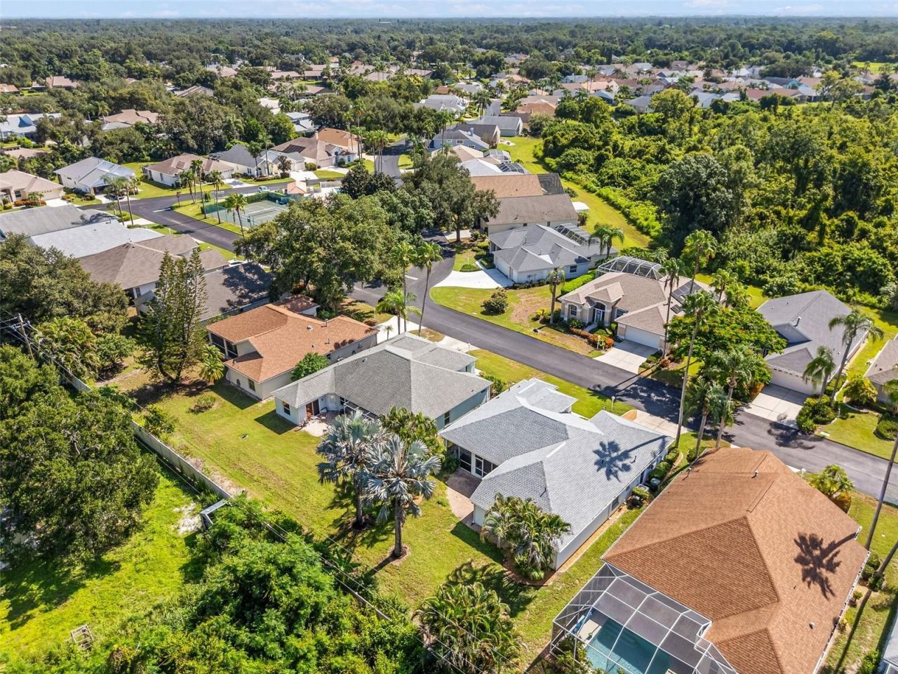 3333 Yonge Avenue, Unit 13, Sarasota, FL 34235 Photo