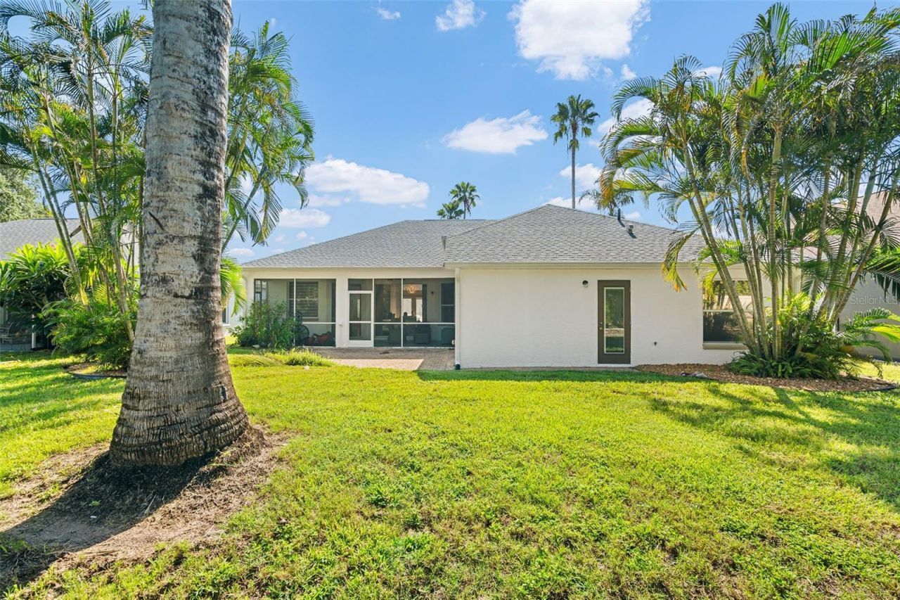 3333 Yonge Avenue, Unit 13, Sarasota, FL 34235 Photo