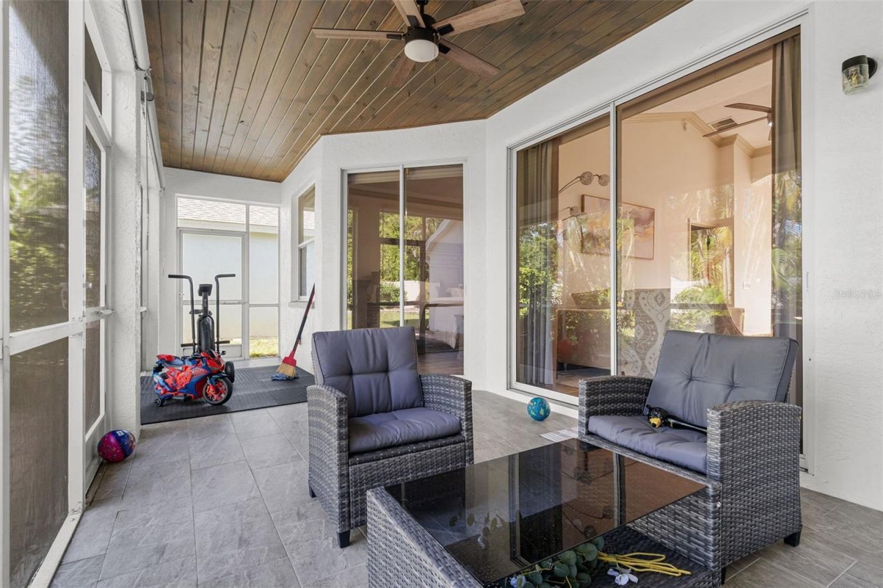 3333 Yonge Avenue, Unit 13, Sarasota, FL 34235 Photo
